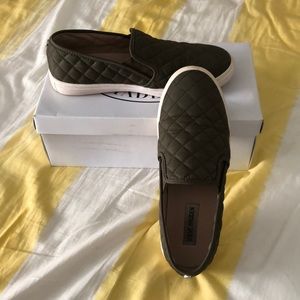 Olive Steve Madden slip ons